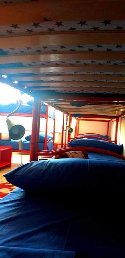 Lamis Hostel Boedapest Buitenkant foto