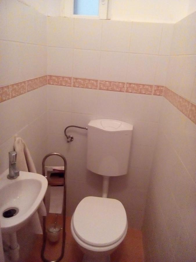Lamis Hostel Boedapest Buitenkant foto