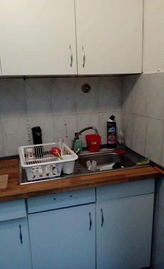 Lamis Hostel Boedapest Buitenkant foto
