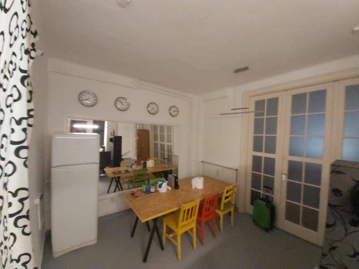 Lamis Hostel Boedapest Buitenkant foto