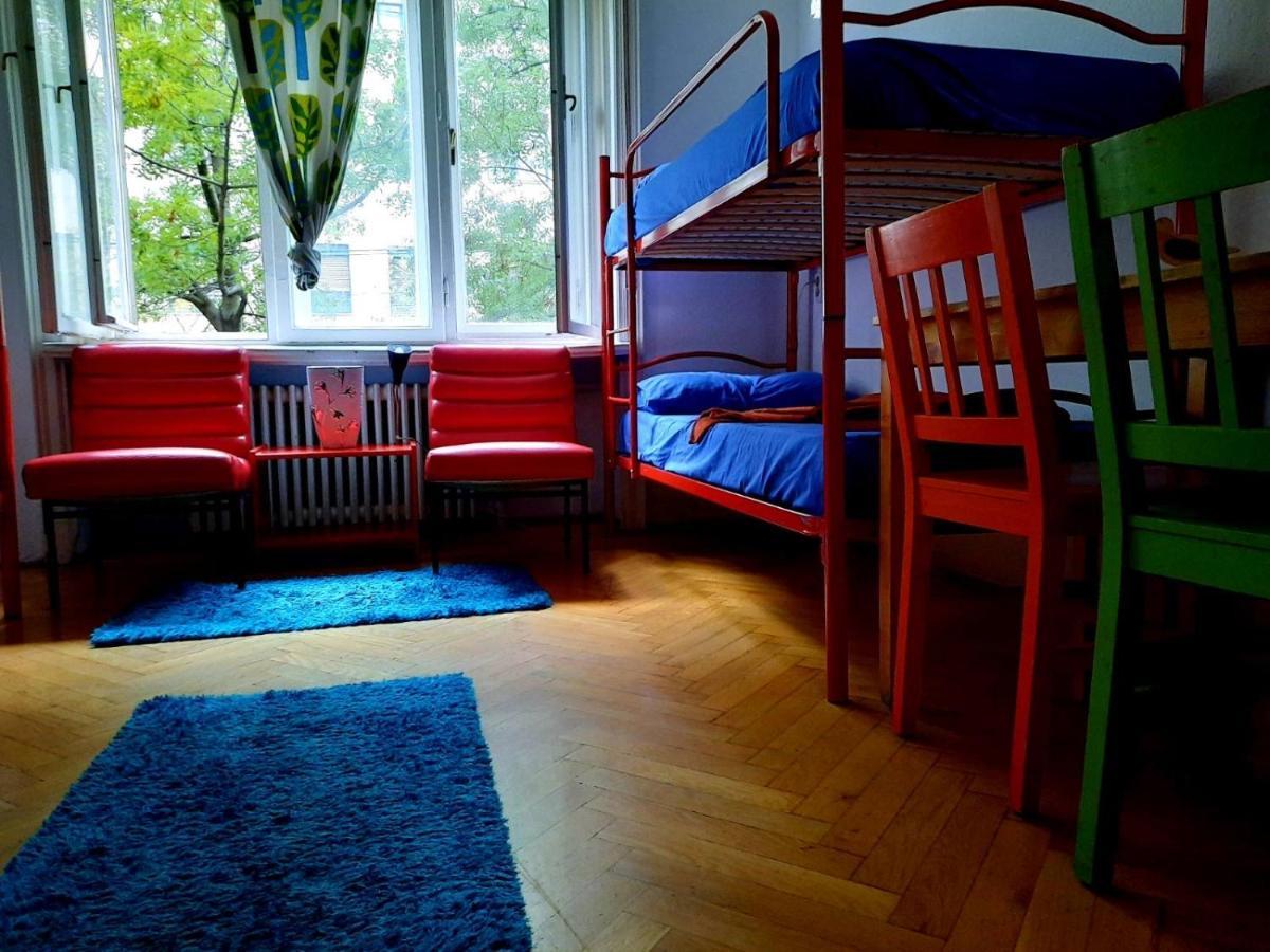 Lamis Hostel Boedapest Buitenkant foto
