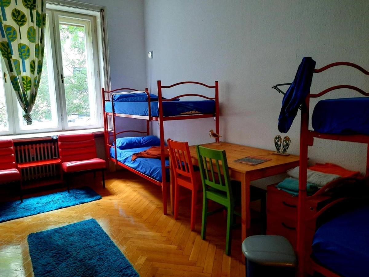 Lamis Hostel Boedapest Buitenkant foto